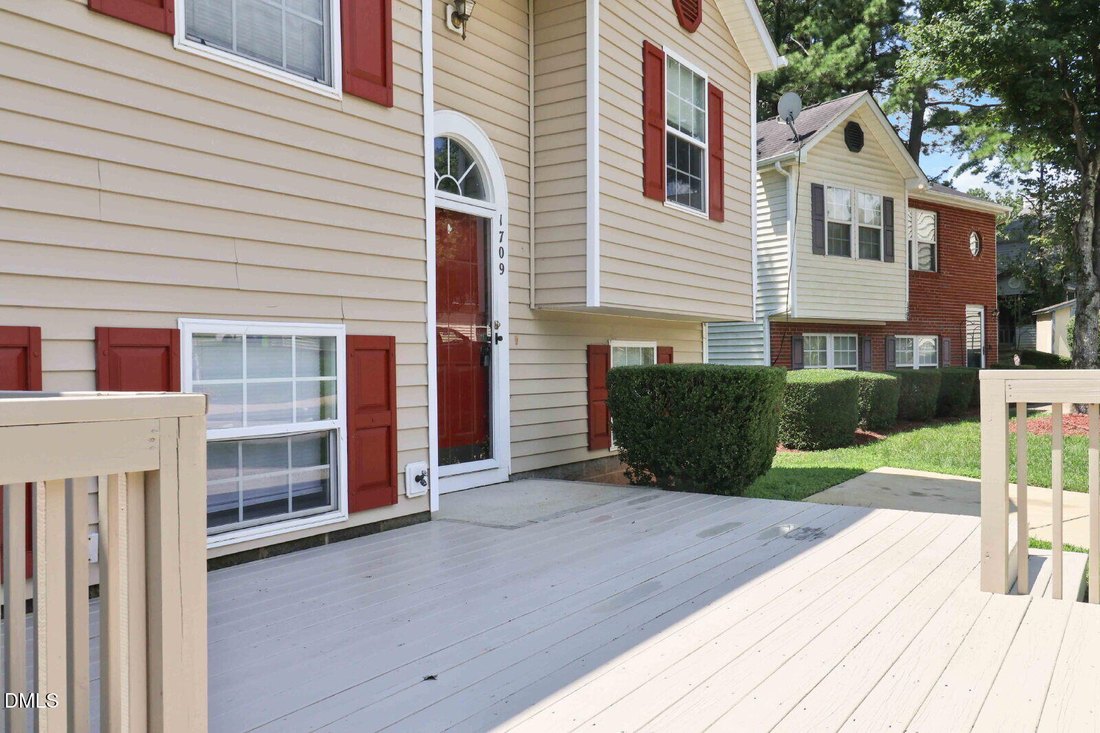 1709 Calypso Court Raleigh, NC 27610 - Photo 5 of 30 5