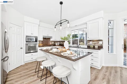 $2,000,000 | 2027 Calle Ricardo, Pleasanton, CA 94566