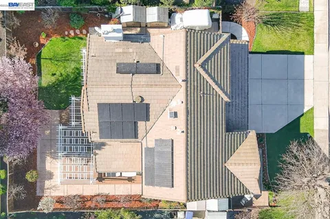 $2,000,000 | 2027 Calle Ricardo, Pleasanton, CA 94566