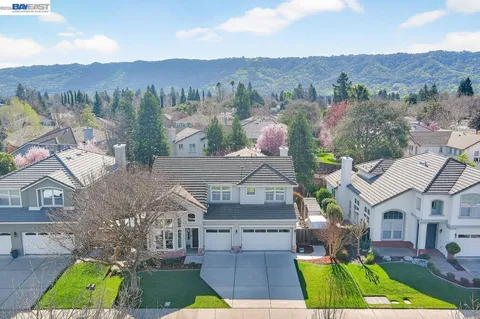 $2,000,000 | 2027 Calle Ricardo, Pleasanton, CA 94566