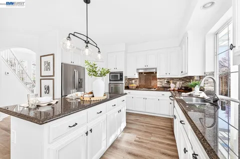 $2,000,000 | 2027 Calle Ricardo, Pleasanton, CA 94566