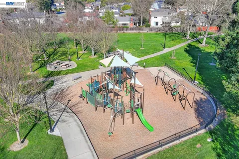 $2,000,000 | 2027 Calle Ricardo, Pleasanton, CA 94566