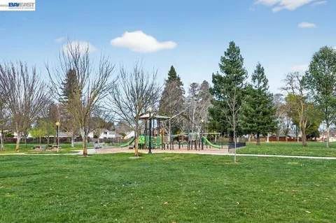 $2,000,000 | 2027 Calle Ricardo, Pleasanton, CA 94566