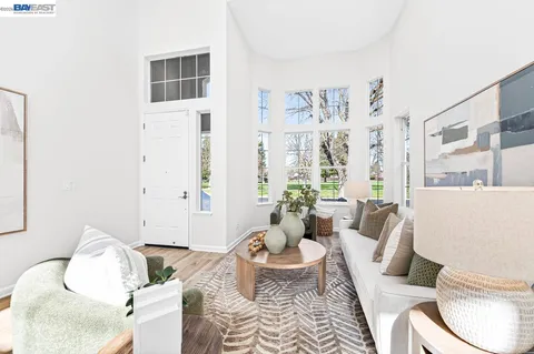 $2,000,000 | 2027 Calle Ricardo, Pleasanton, CA 94566