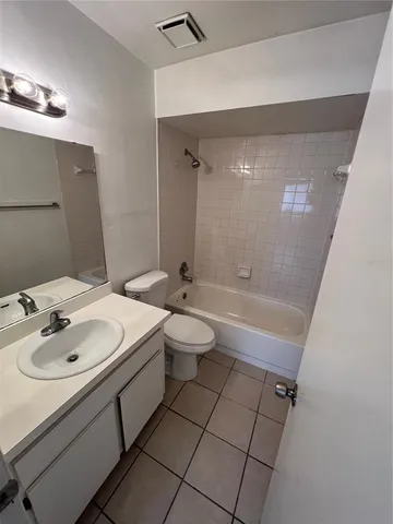 $1,600 | 5226 Via Hacienda Circle, Unit A313, Orlando, FL 32839