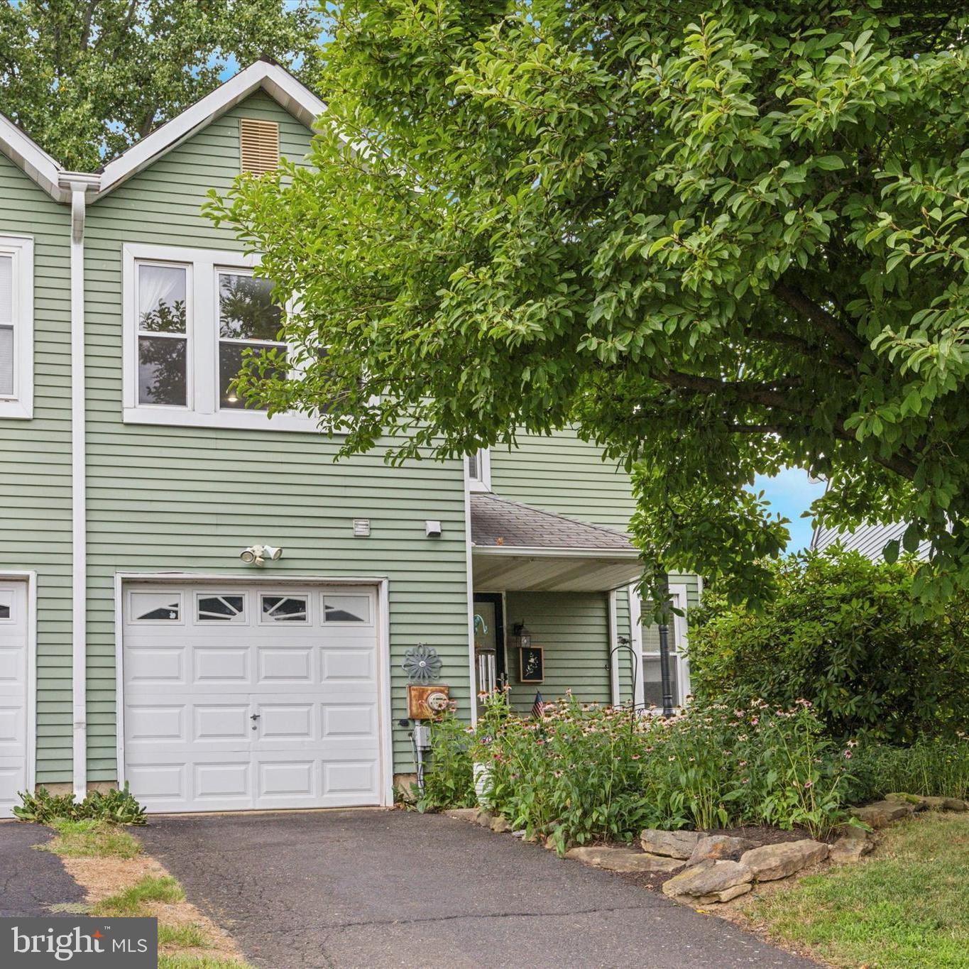 3 Blacksmith Circle Horsham, PA 19044 - Photo 2 of 15