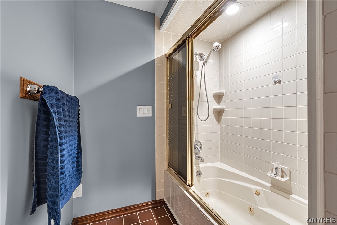 8165 Miles Road Clarence, NY 14051 - Photo 47 of 50 5th Full Bathroom on 2nd Floor