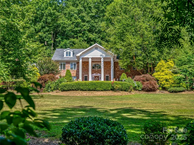 $1,500,000 | 163 Northern Lights Lane, Hendersonville, NC 28739
