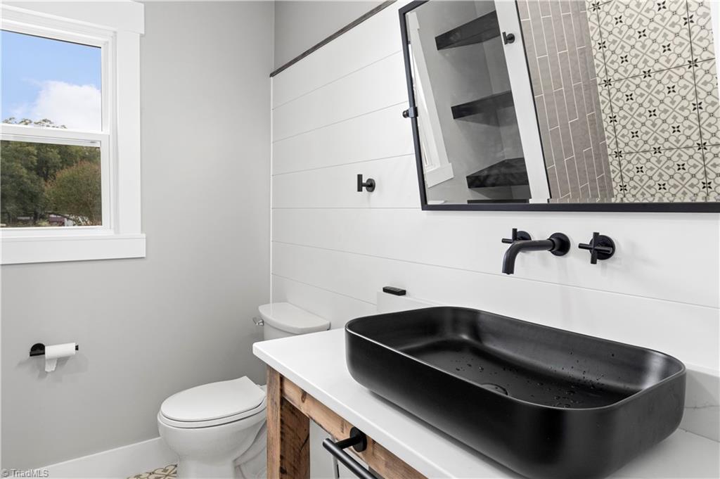 5811 Moravia Road Winston-Salem, NC 27127 - Photo 24 of 40 3rd full bathroom in lower level