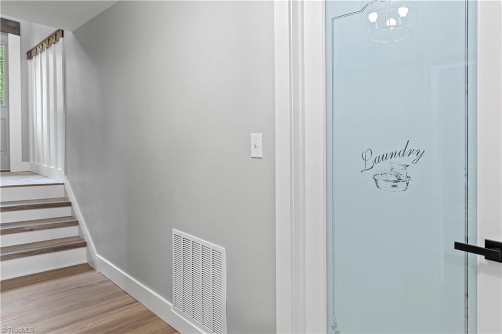 5811 Moravia Road Winston-Salem, NC 27127 - Photo 28 of 40 Custom door