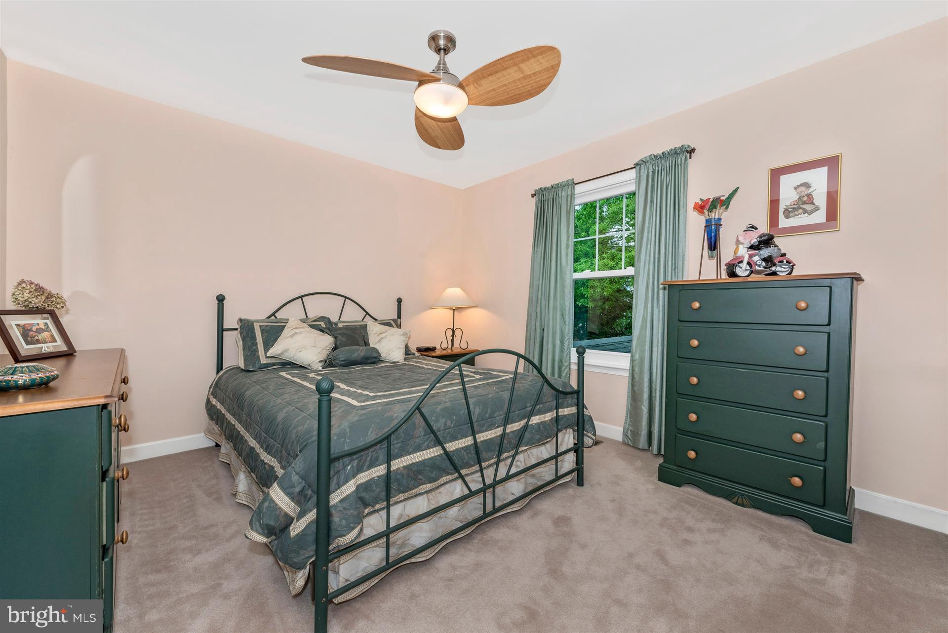 620 Hunting Ridge Drive Frederick, MD 21703 - Photo 25 of 30 Bedroom