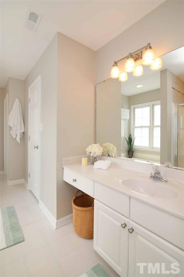 2533 Deanwood Drive Raleigh, NC 27615 - Photo 13 of 25
