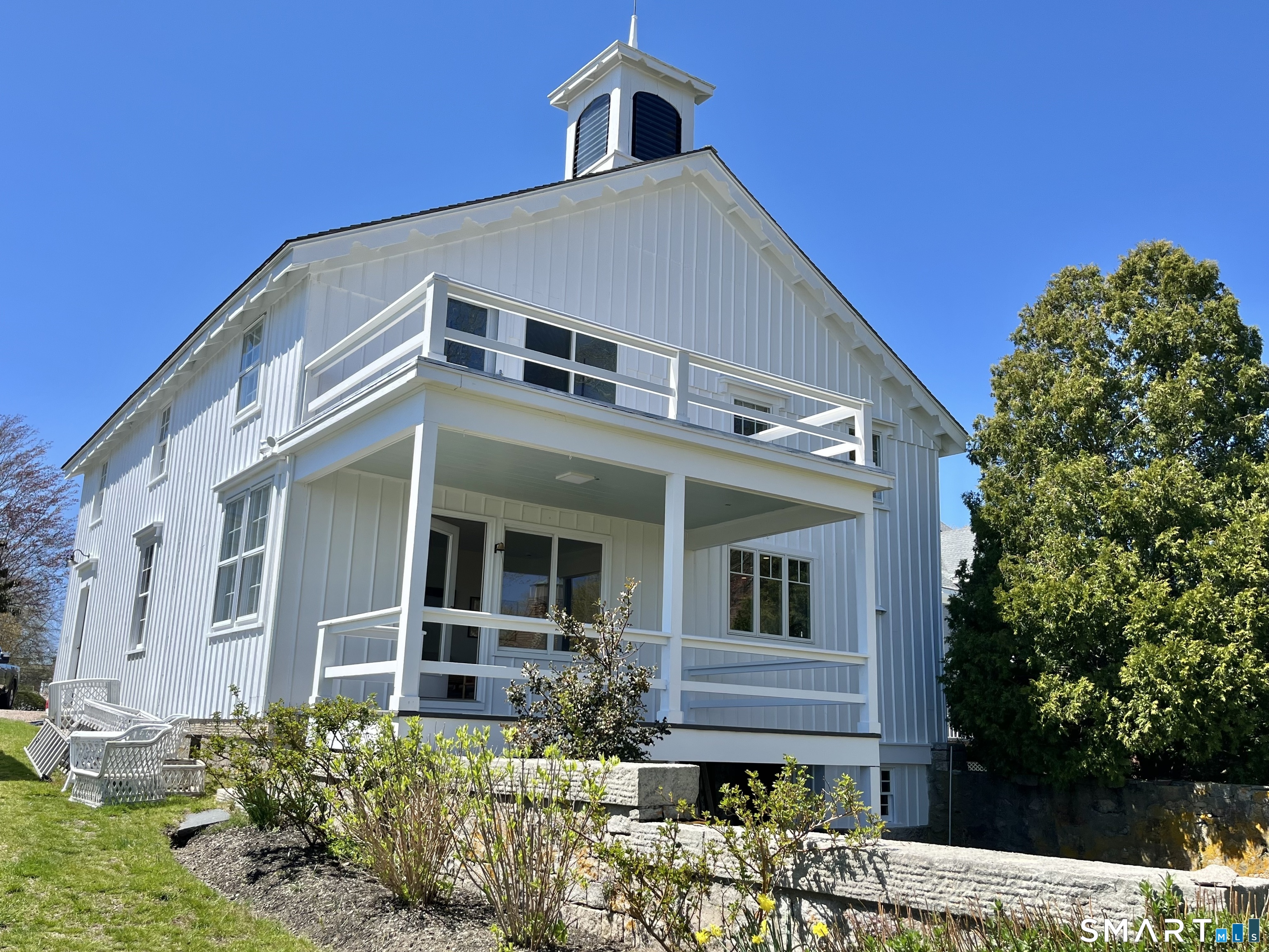 39 Main Street, Unit 2 Stonington, CT 06378 - Photo 2 of 20