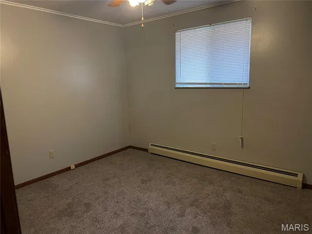 $900 | 2306 College Avenue, Alton, IL 62002