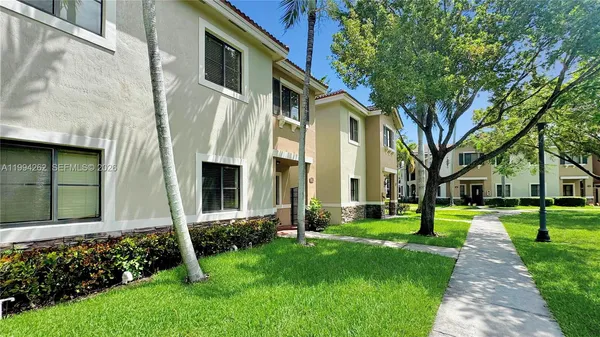 $2,350 | 22631 Southwest 88th Place, Unit 218, Cutler Bay, FL 33190