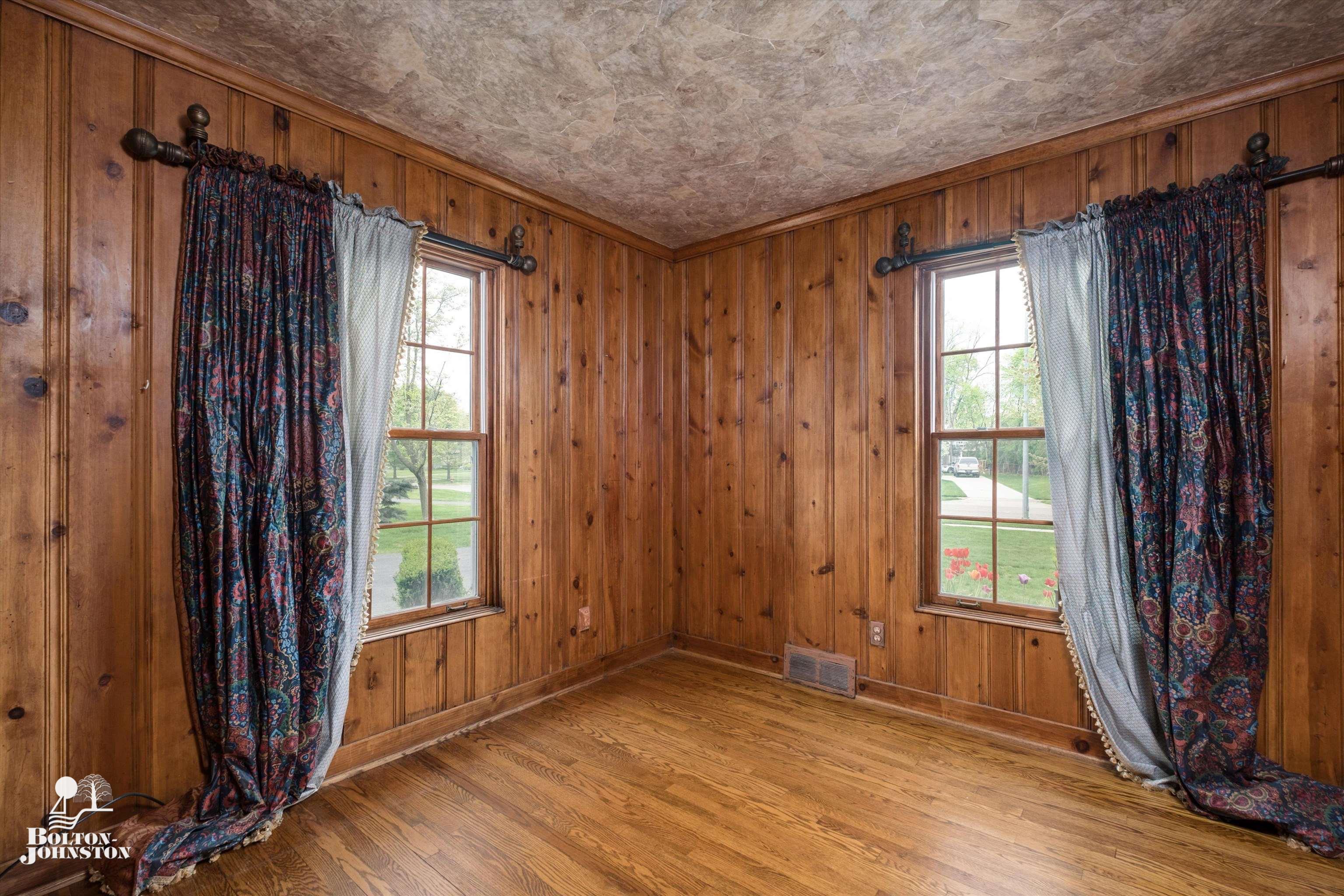 623 Westchester Road Grosse Pointe, MI 48230 - Photo 7 of 50 Library/Den