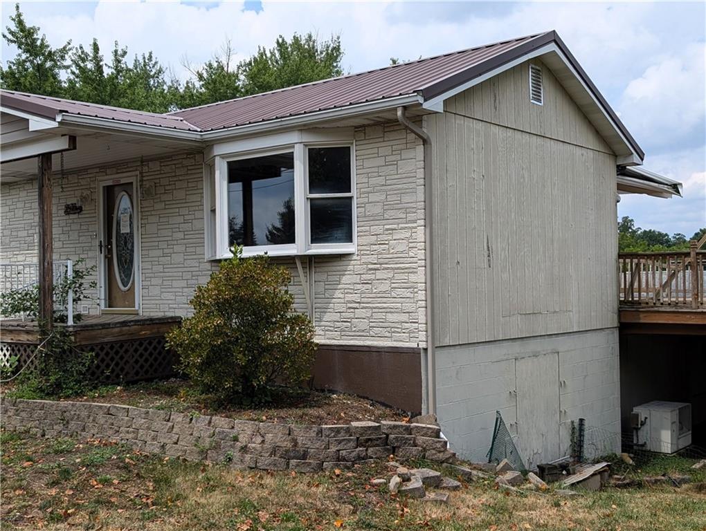 224 Mountain View Road Uniontown, PA 15401 - Photo 4 of 13 Gallery Image 4