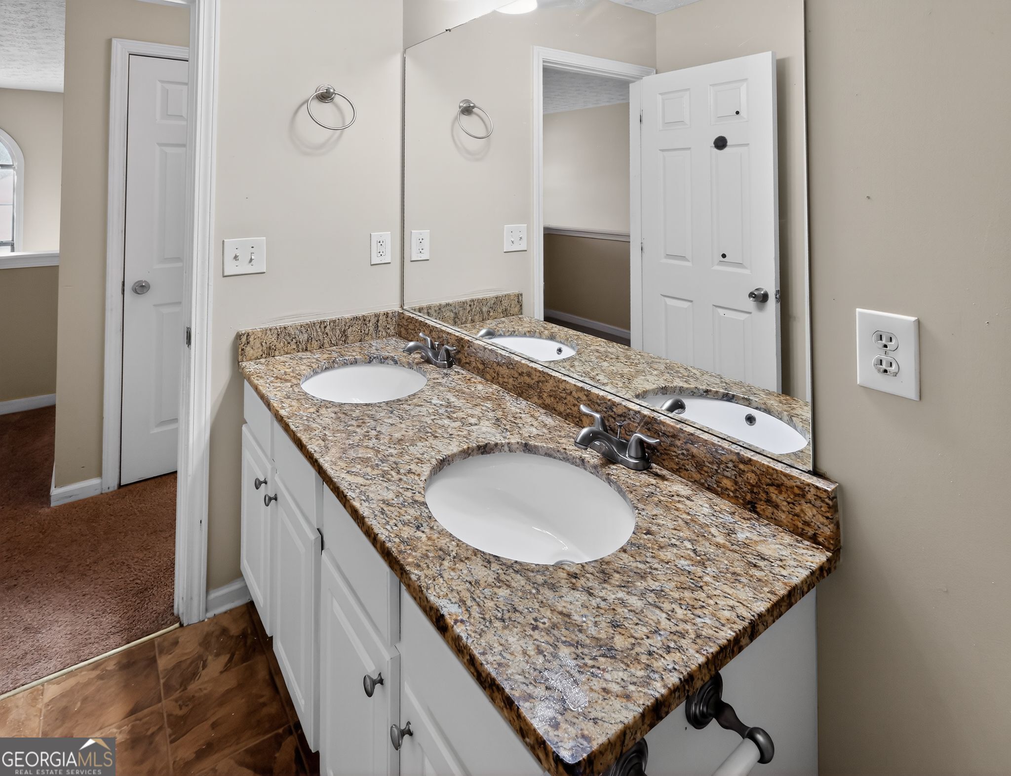 2382 Miller Oaks Circle Decatur, GA 30035 - Photo 23 of 33