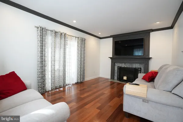 $395,000 | 18 Cobblestone Court, Sicklerville, NJ 08081