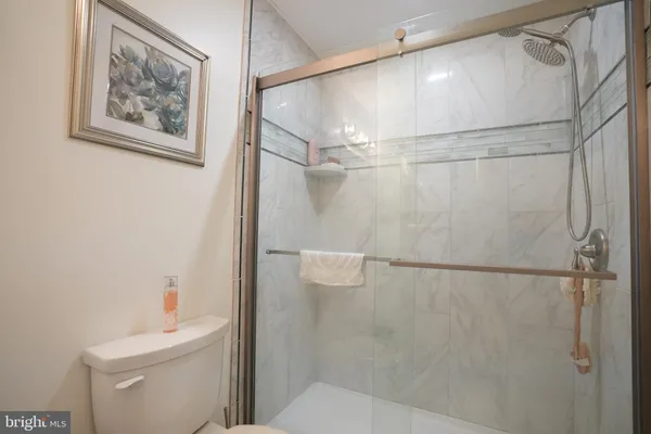 $395,000 | 18 Cobblestone Court, Sicklerville, NJ 08081