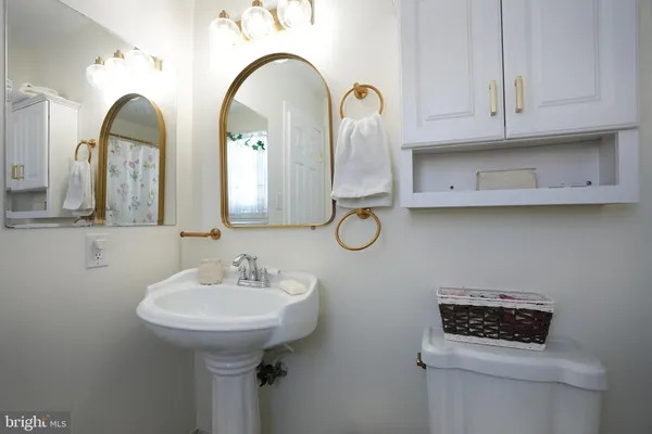 $395,000 | 18 Cobblestone Court, Sicklerville, NJ 08081