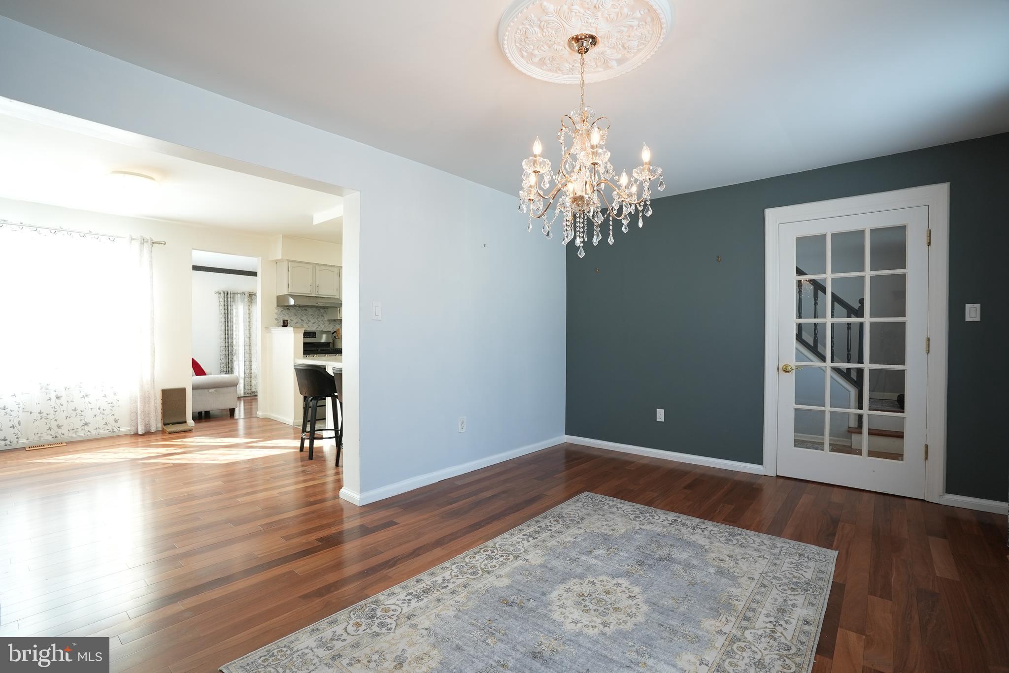 18 Cobblestone Court Sicklerville, NJ 08081 - Photo 6 of 56 a view of a livingroom with wooden floor