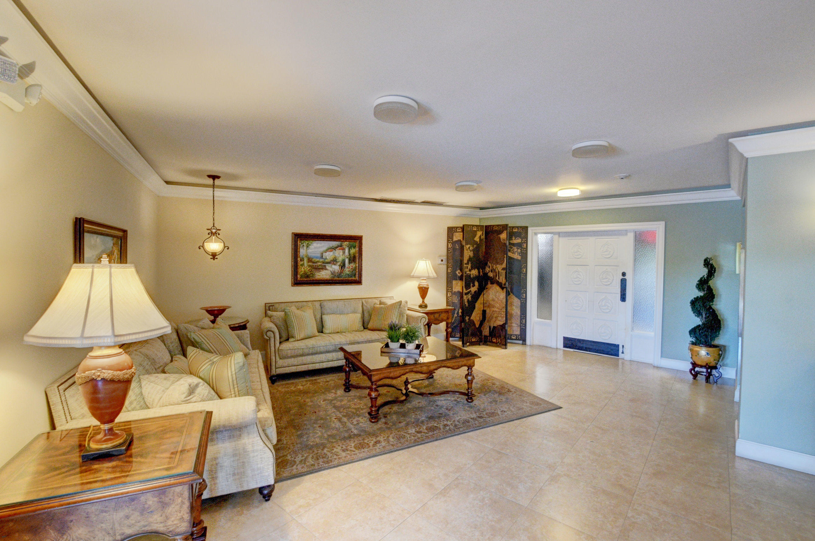 2871 North Ocean Boulevard, Unit D304 Boca Raton, FL 33431 - Photo 21 of 28 Building Lobby