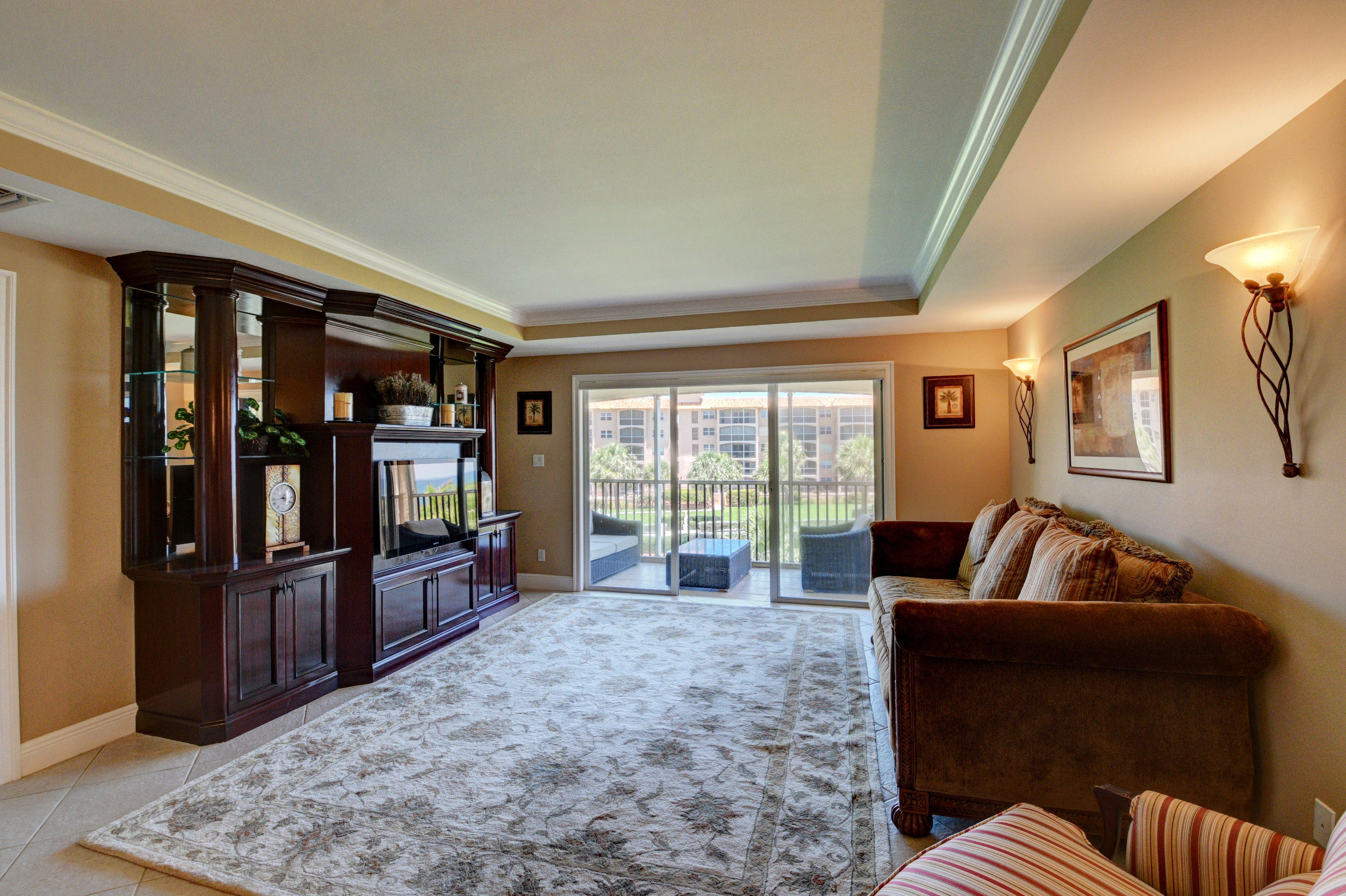 2871 North Ocean Boulevard, Unit D304 Boca Raton, FL 33431 - Photo 7 of 28 Living Room
