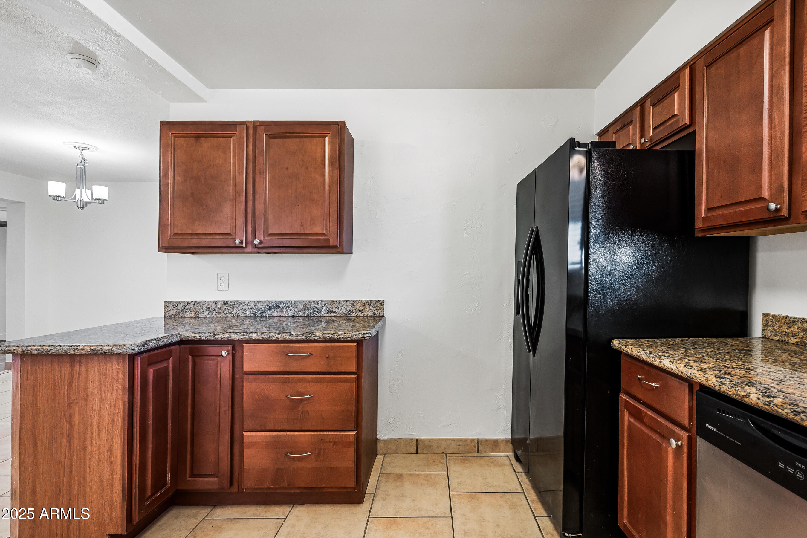 3823 West Lawrence Road Phoenix, AZ 85019 - Photo 13 of 39 Refrigerator conveys