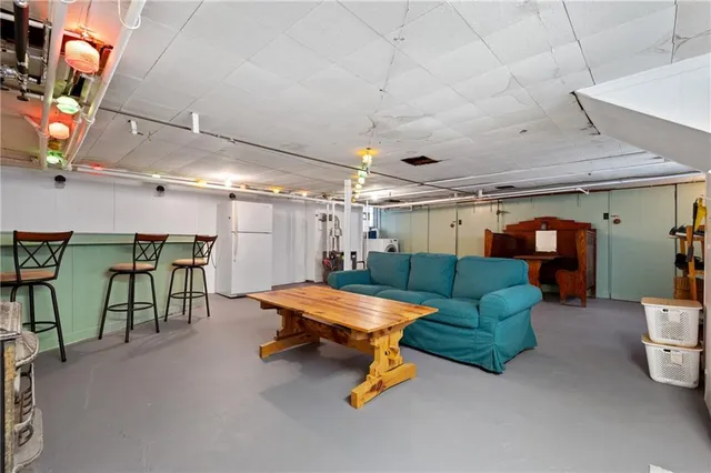 $295,000 | 605 Whitney Avenue, Pittsburgh, PA 15221