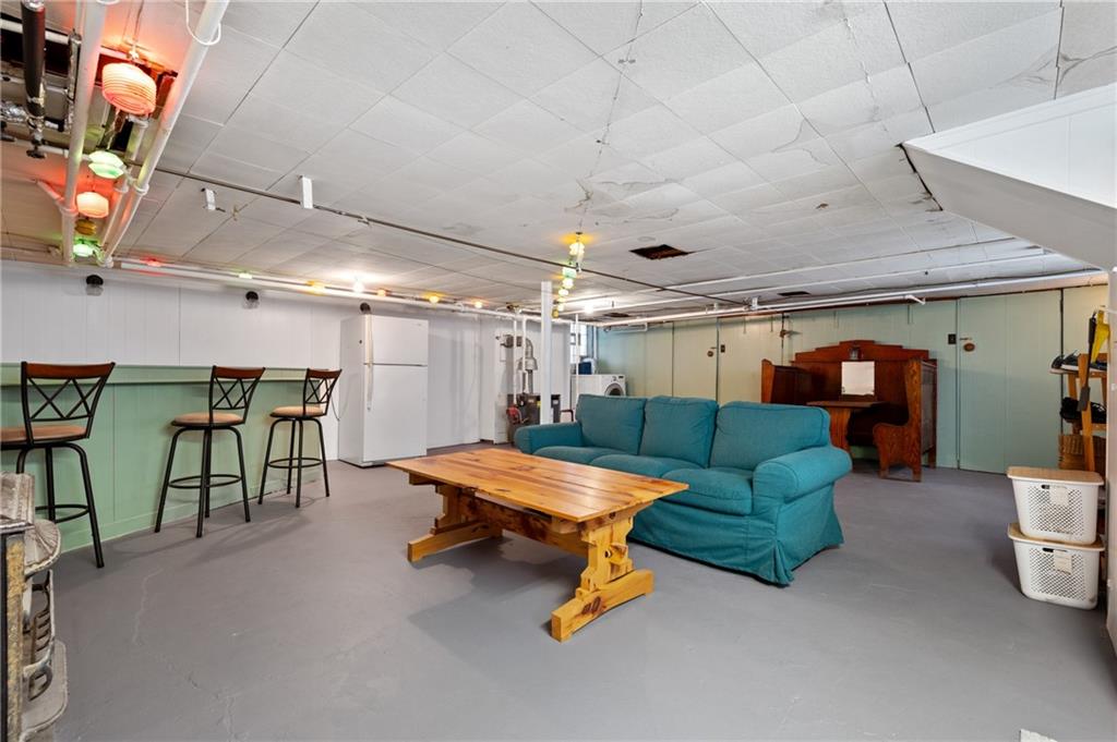 605 Whitney Avenue Pittsburgh, PA 15221 - Photo 24 of 30