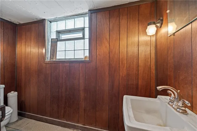 $295,000 | 605 Whitney Avenue, Pittsburgh, PA 15221