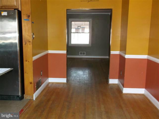 2149 Redthorn Road Baltimore, MD 21220 - Photo 5 of 21 Dining Room