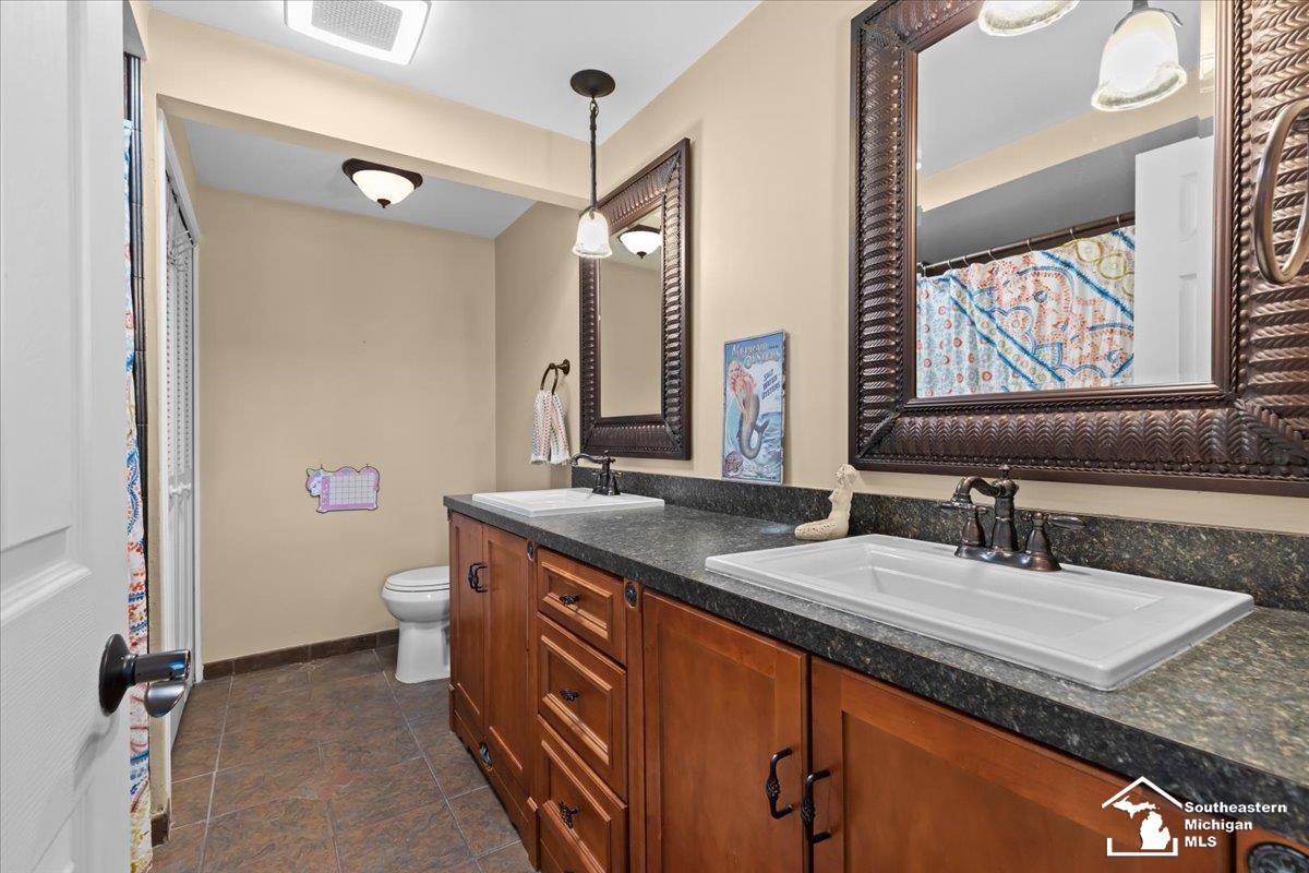 18503 Valleyview Street Riverview, MI 48193 - Photo 25 of 31