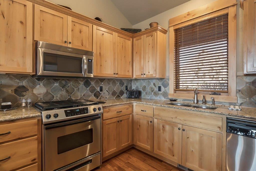 16656 South W Brasada Ranch Road, Unit 112 Powell Butte, OR 97753 - Photo 7 of 31 07JH5_1750