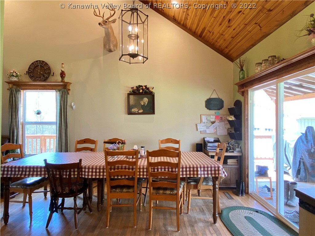 2835 Poca River Road Charleston, WV 25320 - Photo 8 of 50 Gallery Image 8