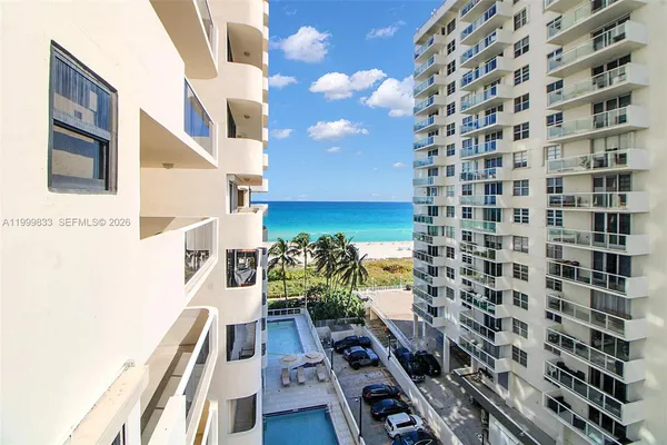$4,900 | 5757 Collins Avenue, Unit 1003, Miami Beach, FL 33140