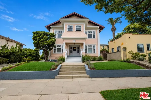 $2,995 | 108 North Broadway, Redondo Beach, CA 90277