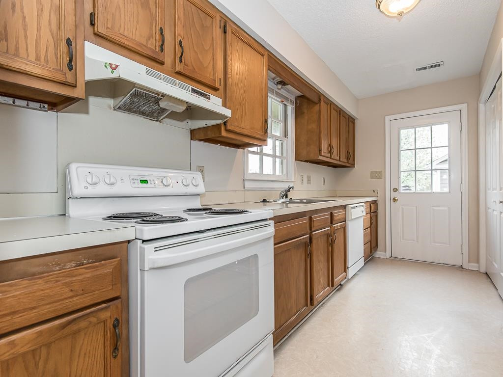 3509 Wickersham Way Raleigh, NC 27604 - Photo 4 of 24 Photo 4