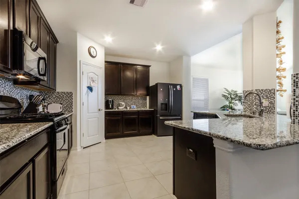 $3,000 | 6305 Rotherham Street, League City, TX 77573