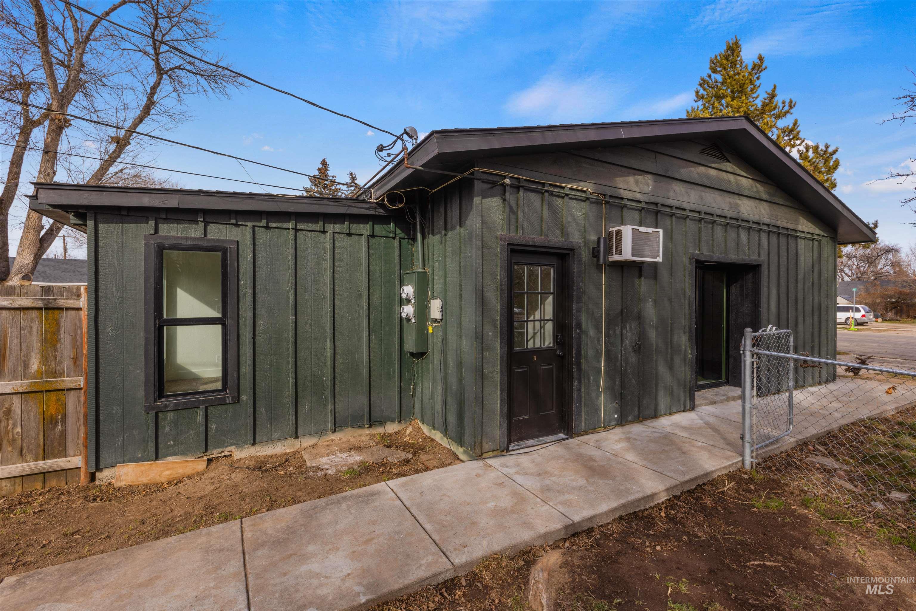 495 South 3rd E Street Mountain Home, ID 83647 - Photo 15 of 46 Unit B