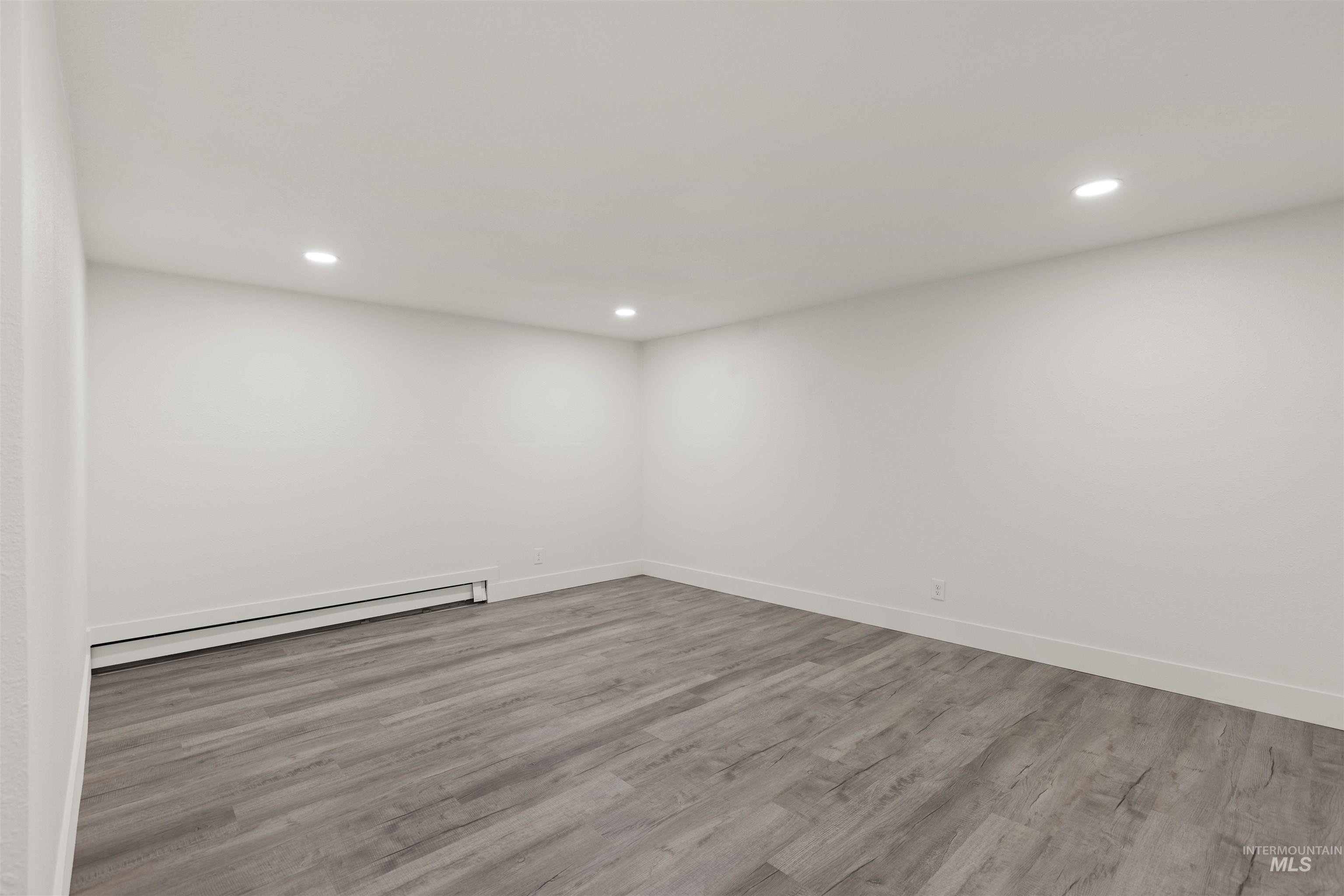 495 South 3rd E Street Mountain Home, ID 83647 - Photo 19 of 46 Unit B