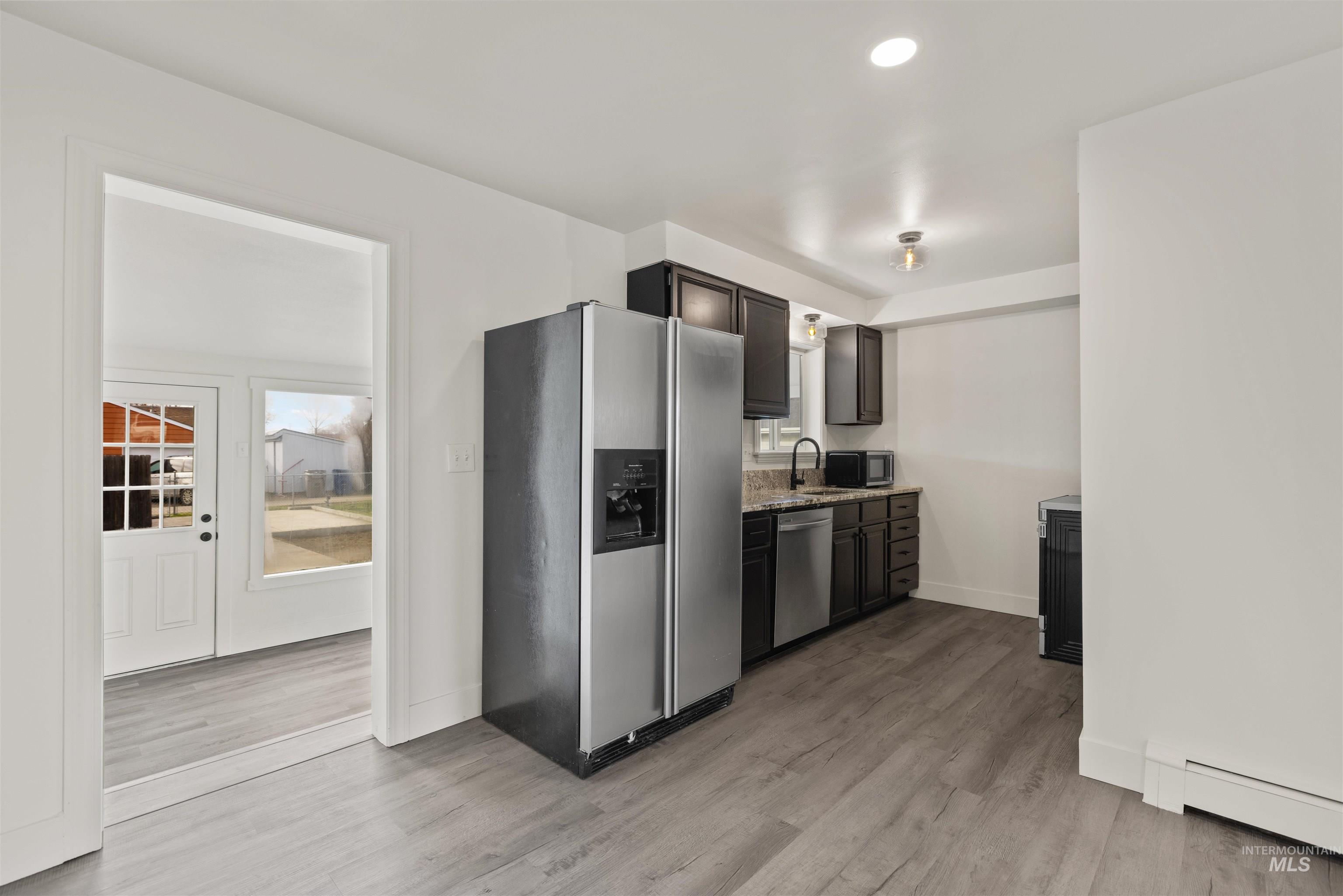 495 South 3rd E Street Mountain Home, ID 83647 - Photo 5 of 46 Unit A