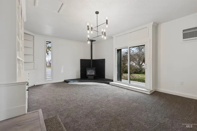 $575,000 | 495 South 3rd E Street, Mountain Home, ID 83647