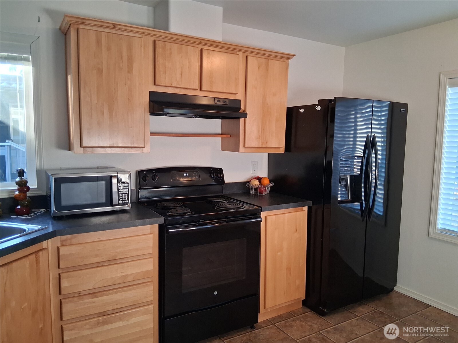 815 124th Street Southwest, Unit 90 Everett, WA 98204 - Photo 9 of 21