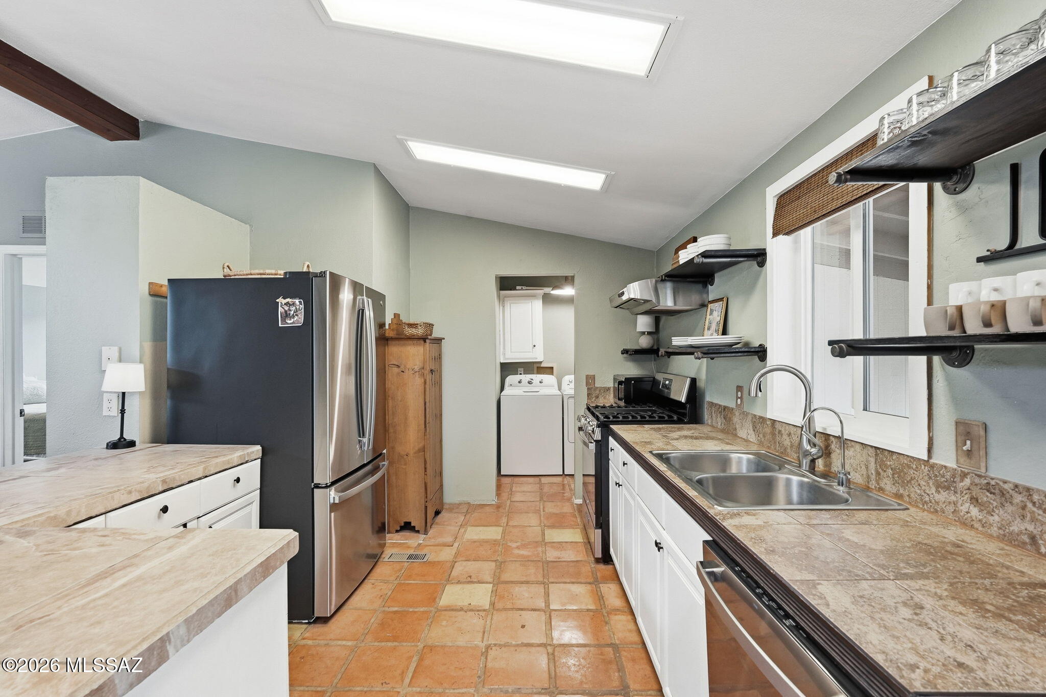 4530 East Edwin Road Tucson, AZ 85739 - Photo 3 of 44 016_ListerPros