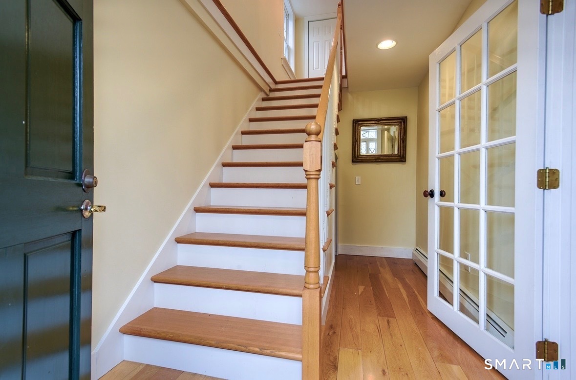 33 Main Street Stonington, CT 06355 - Photo 18 of 40