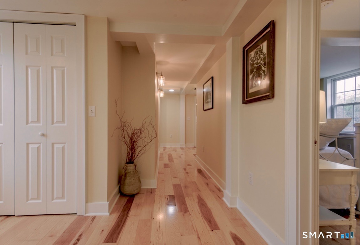 33 Main Street Stonington, CT 06355 - Photo 25 of 40