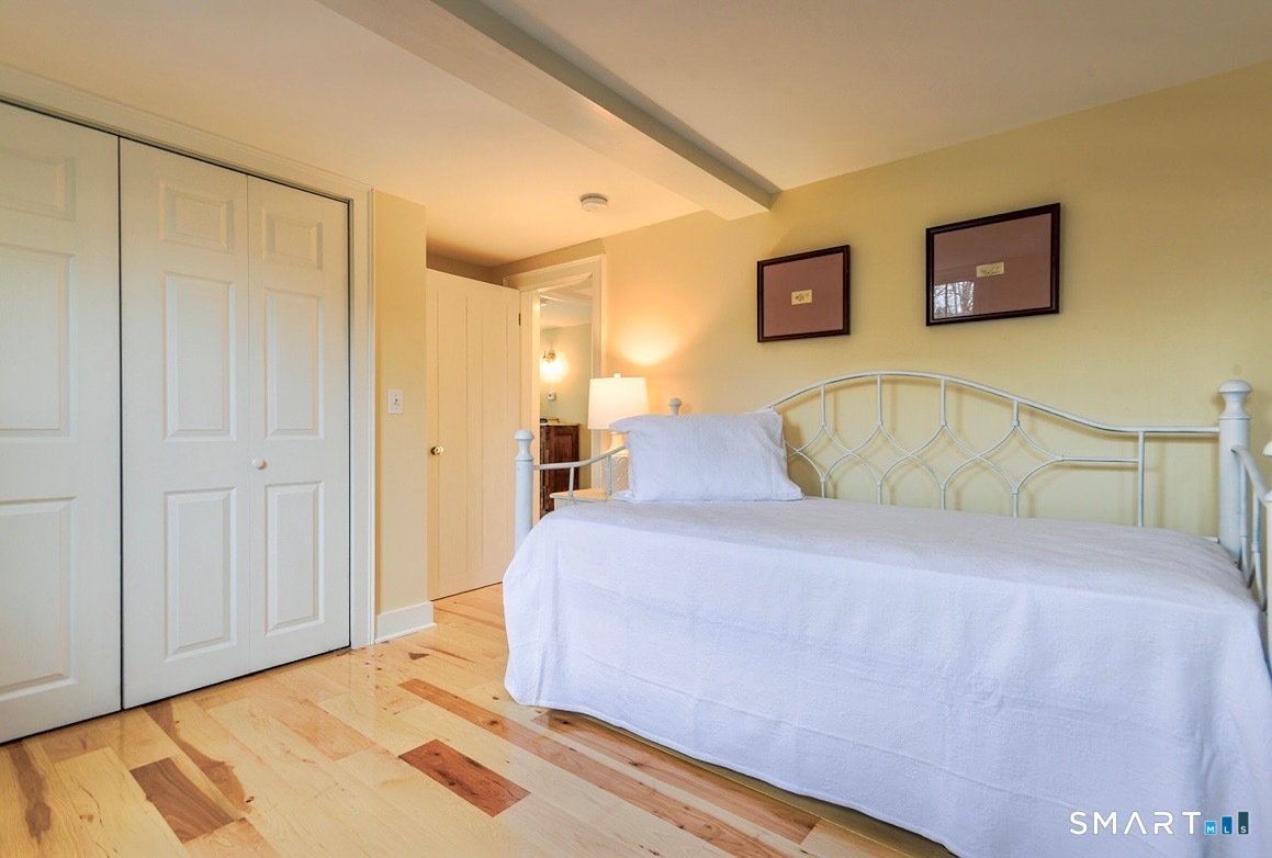 33 Main Street Stonington, CT 06355 - Photo 27 of 40