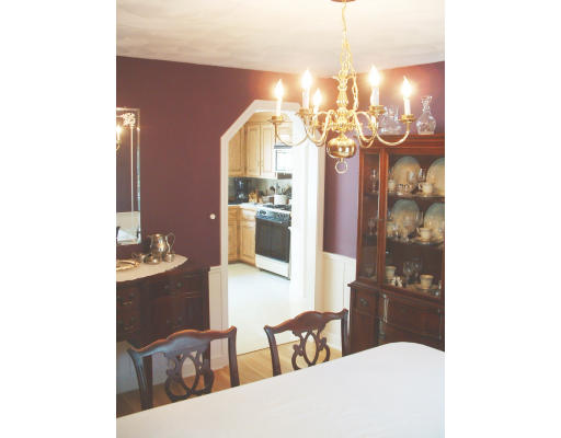 10 Schofield Road Chelmsford, MA 01824 - Photo 8 of 15 Gallery Image 8
